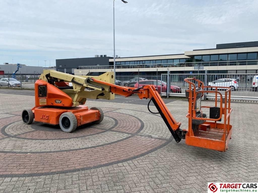 JLG E400AJPN Jib Plus Articulated Boom Lift 1419cm - Boom artikulasi: gambar 2 JLG E400AJPN Jib Plus Articulated Boom Lift 1419cm - Boom artikulasi: gambar 2