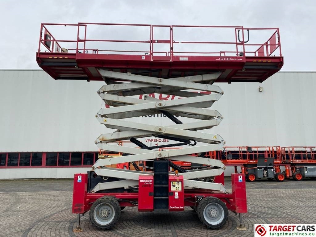 MEC 6092RT Diesel 4x4 Scissor Work LIft 2020cm - Scissor lifts: gambar 5 MEC 6092RT Diesel 4x4 Scissor Work LIft 2020cm - Scissor lifts: gambar 5
