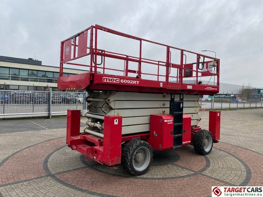 MEC 6092RT Diesel 4x4 Scissor Work Lift 2020cm - Scissor lifts: gambar 3 MEC 6092RT Diesel 4x4 Scissor Work Lift 2020cm - Scissor lifts: gambar 3