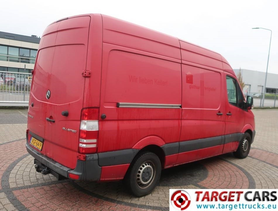 Mercedes-Benz 319CDI Sprinter L2H2 190HP Euro6 Trailer Hook 3.5T - Van panel: gambar 3 Mercedes-Benz 319CDI Sprinter L2H2 190HP Euro6 Trailer Hook 3.5T - Van panel: gambar 3