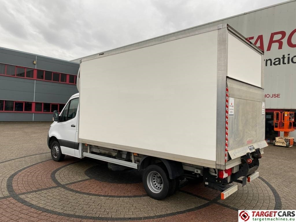 Mercedes-Benz Sprinter 515CDI Closed Box Van Taillift - Truk box: gambar 4 Mercedes-Benz Sprinter 515CDI Closed Box Van Taillift - Truk box: gambar 4