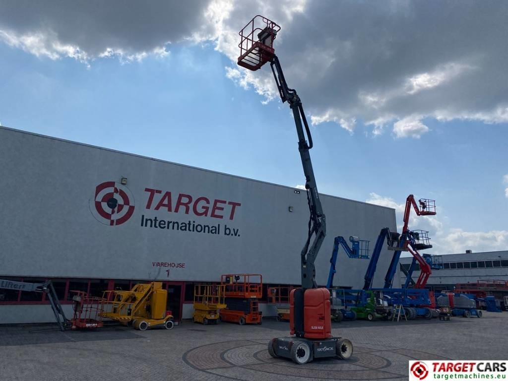 Leasing SkyJack SJ30 ARJE Articulated Electric Boom Work Lift 11M  SkyJack SJ30 ARJE Articulated Electric Boom Work Lift 11M: gambar 5