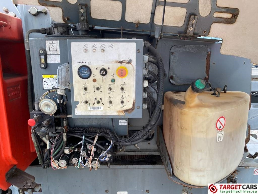 Leasing SkyJack SJ63AJ Articulated 4x4 Diesel Boom WorkLIft 2136cm SkyJack SJ63AJ Articulated 4x4 Diesel Boom WorkLIft 2136cm: gambar 12 Leasing SkyJack SJ63AJ Articulated 4x4 Diesel Boom WorkLIft 2136cm SkyJack SJ63AJ Articulated 4x4 Diesel Boom WorkLIft 2136cm: gambar 12