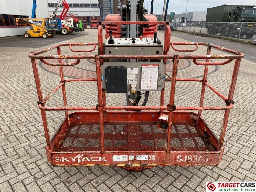 Leasing SkyJack SJ63AJ Articulated 4x4 Diesel Boom WorkLIft 2136cm SkyJack SJ63AJ Articulated 4x4 Diesel Boom WorkLIft 2136cm: gambar 8 Leasing SkyJack SJ63AJ Articulated 4x4 Diesel Boom WorkLIft 2136cm SkyJack SJ63AJ Articulated 4x4 Diesel Boom WorkLIft 2136cm: gambar 8