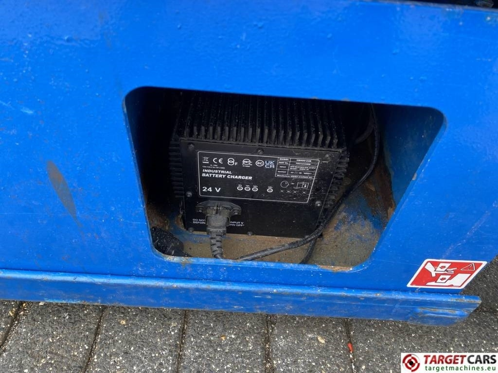 Scissor lifts SkyJack SJIII-3226 Electric 3226 Scissor Work Lift 990cm: gambar 15