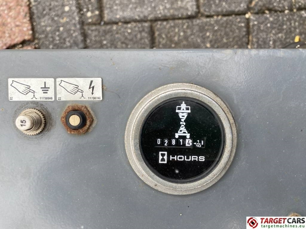 Scissor lifts SkyJack SJIII-3226 Electric 3226 Scissor Work Lift 990cm: gambar 17