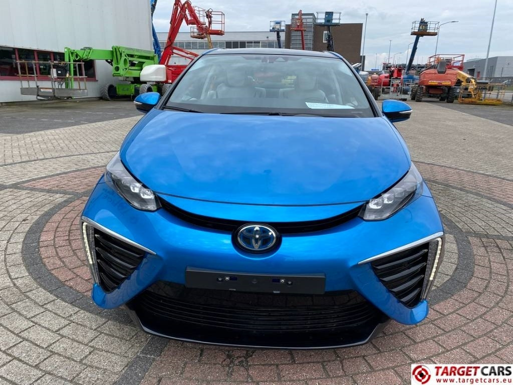 Toyota Mirai FCV HydroGen FuelCell - Mobil sedan: gambar 2 Toyota Mirai FCV HydroGen FuelCell - Mobil sedan: gambar 2