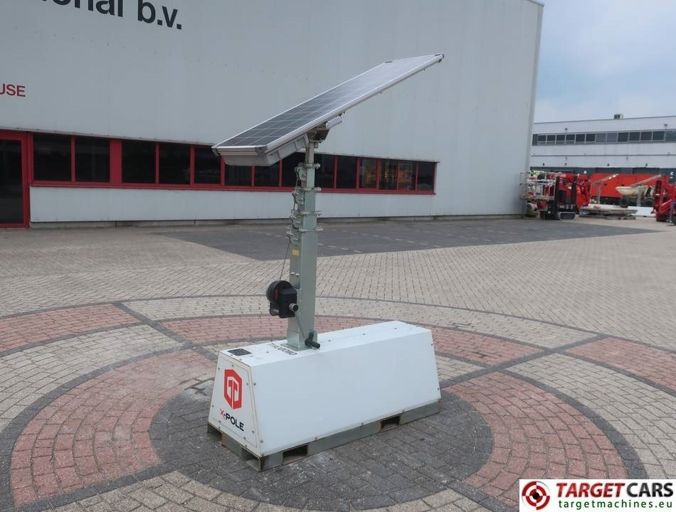 Trime X-Pole Tower Light 2x25W Led Solar Panel - Menara penerangan: gambar 1 Trime X-Pole Tower Light 2x25W Led Solar Panel - Menara penerangan: gambar 1