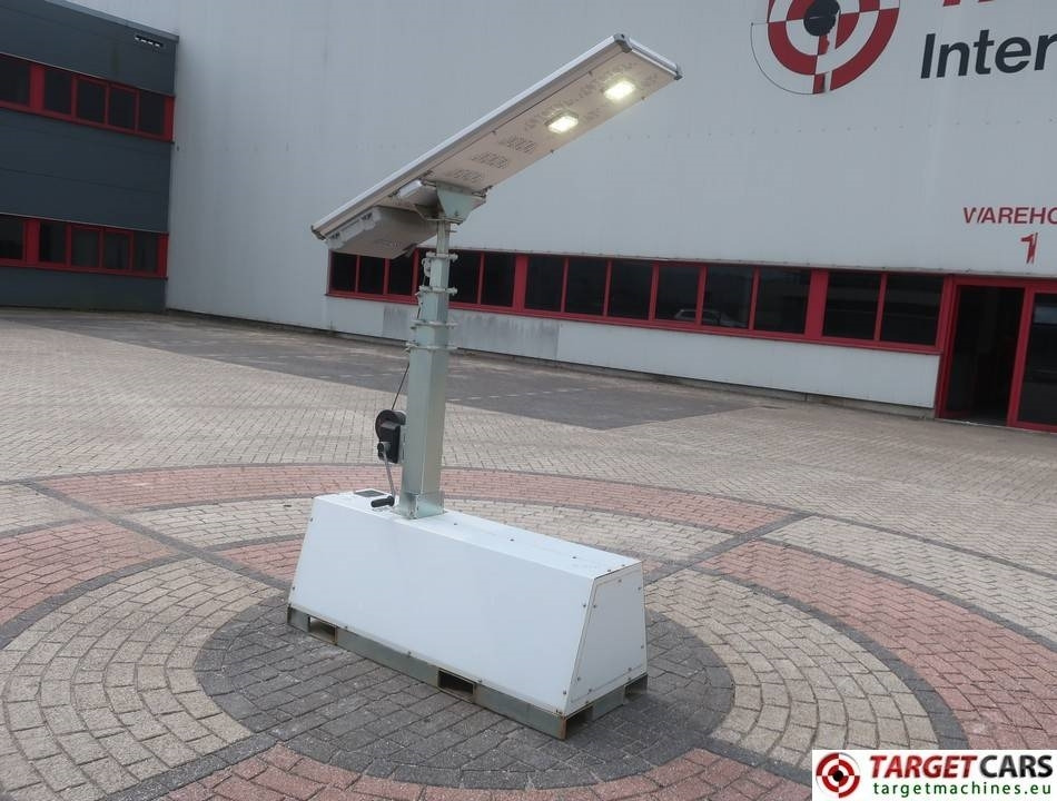 Trime X-Pole Tower Light 2x25W Led Solar Panel - Menara penerangan: gambar 4 Trime X-Pole Tower Light 2x25W Led Solar Panel - Menara penerangan: gambar 4