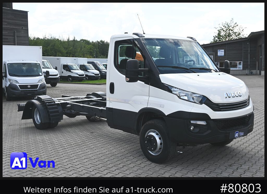 IVECO Daily 70C21 A8V/P Fahrgestell, Klima, Standheizung, - Truk sasis: gambar 1 IVECO Daily 70C21 A8V/P Fahrgestell, Klima, Standheizung, - Truk sasis: gambar 1