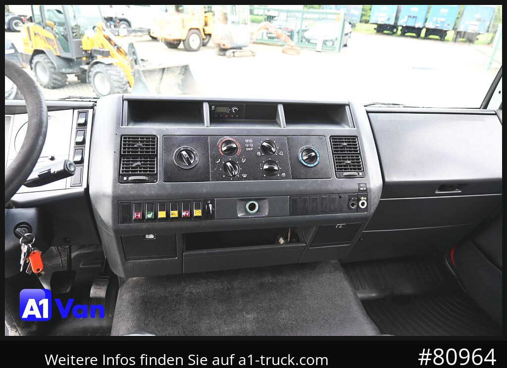 MAN MAN LE 8.180 Pritsche Doka, Automatik, AHK, 6-Sitzer - Van flatbed, Van kombi: gambar 5 MAN MAN LE 8.180 Pritsche Doka, Automatik, AHK, 6-Sitzer - Van flatbed, Van kombi: gambar 5