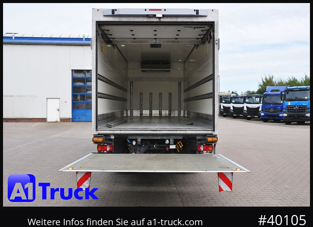 Truk berpendingin MAN TGS 26.360, Carrier 950 Rolltor LBW, Lift: gambar 13 Truk berpendingin MAN TGS 26.360, Carrier 950 Rolltor LBW, Lift: gambar 13