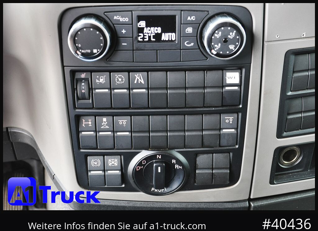 MAN TGS 26.420 Steering Axle, Intarder Stapler Lenkachse, - Pengangkut kontainer/ Container truck: gambar 3 MAN TGS 26.420 Steering Axle, Intarder Stapler Lenkachse, - Pengangkut kontainer/ Container truck: gambar 3