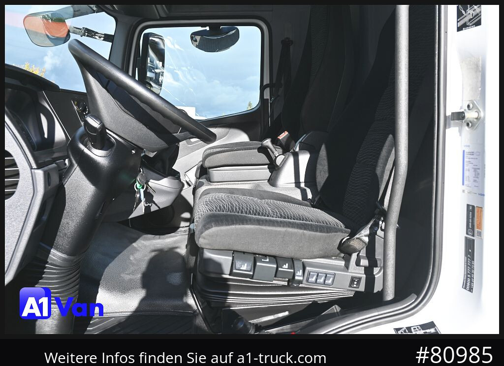 MERCEDES-BENZ Atego 816 Kipper Kran, Hiab, AHK, Klima - Van jungkit: gambar 4 MERCEDES-BENZ Atego 816 Kipper Kran, Hiab, AHK, Klima - Van jungkit: gambar 4