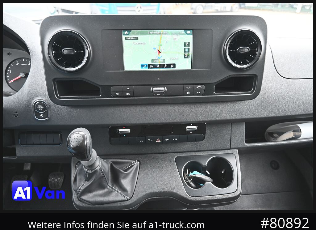 MERCEDES-BENZ Sprinter 317 CDI Fahrgestell, NEU, Klima, Tempomat, 3-Sitzer - Truk sasis: gambar 3 MERCEDES-BENZ Sprinter 317 CDI Fahrgestell, NEU, Klima, Tempomat, 3-Sitzer - Truk sasis: gambar 3