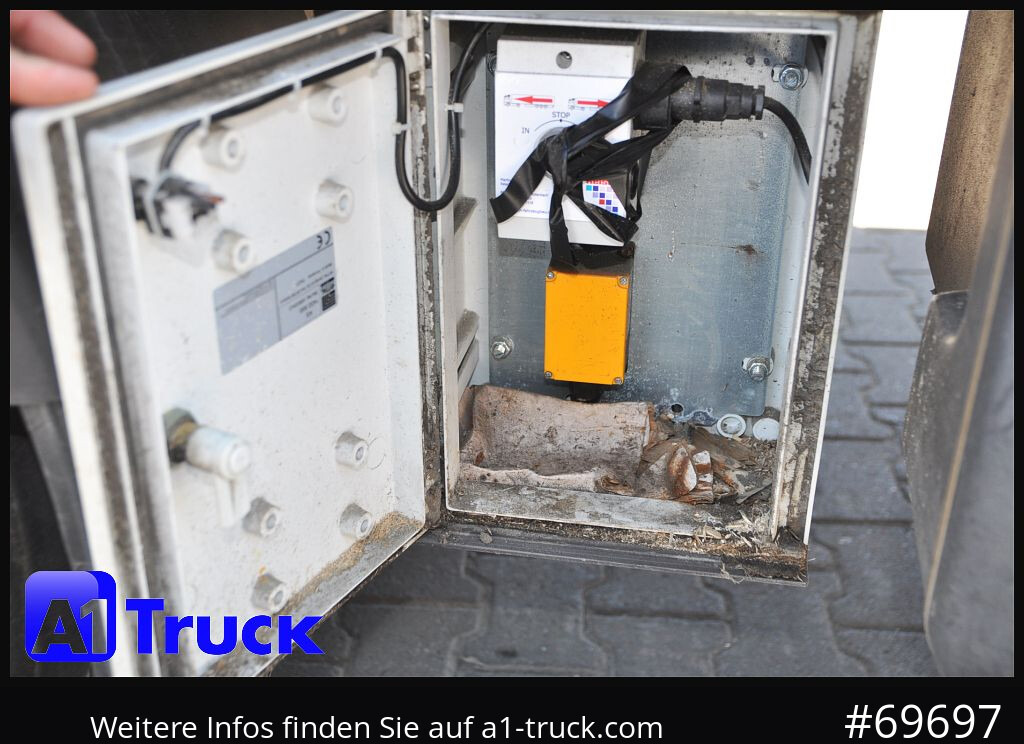 REISCH R24, Schubboden, Walkingfloor, Liftachse, - Semi-trailer dengan lantai berjalan: gambar 4 REISCH R24, Schubboden, Walkingfloor, Liftachse, - Semi-trailer dengan lantai berjalan: gambar 4