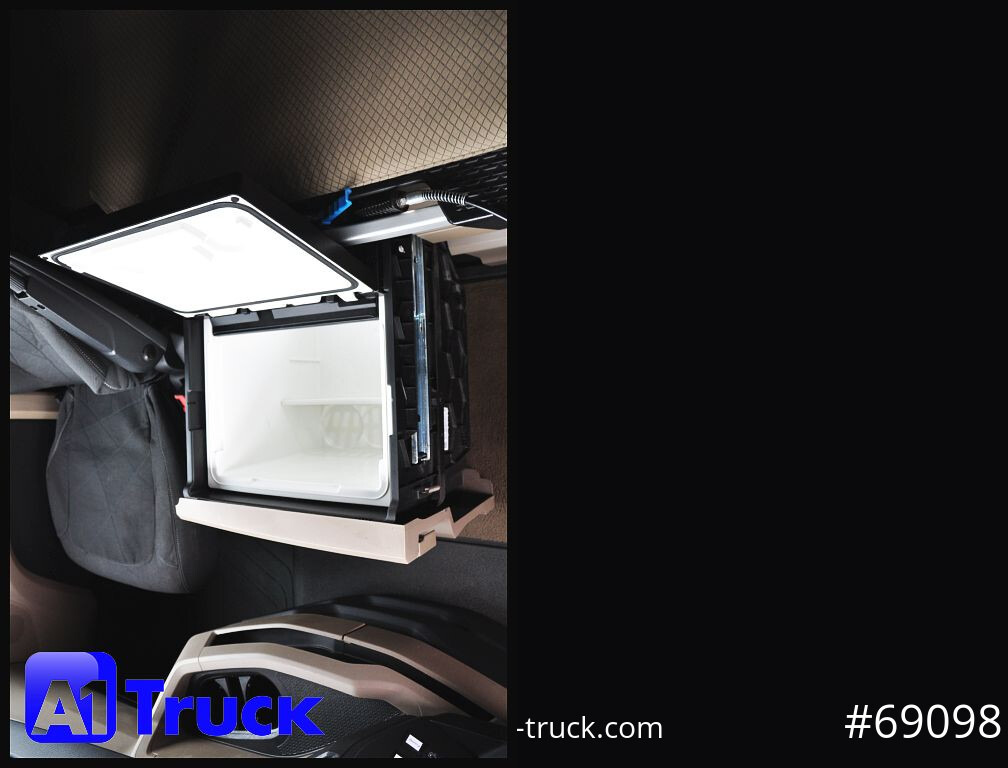 MAN TGX 18.510 GX, Individual, Lowliner, neues Model - Tractor head: gambar 5 MAN TGX 18.510 GX, Individual, Lowliner, neues Model - Tractor head: gambar 5