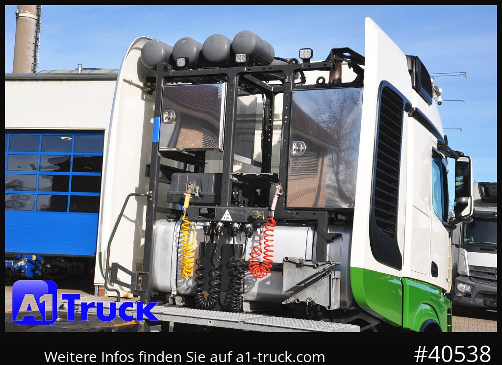MERCEDES-BENZ 4158 BL 8x4, neues Model, guter Zustand - Tractor head: gambar 2 MERCEDES-BENZ 4158 BL 8x4, neues Model, guter Zustand - Tractor head: gambar 2