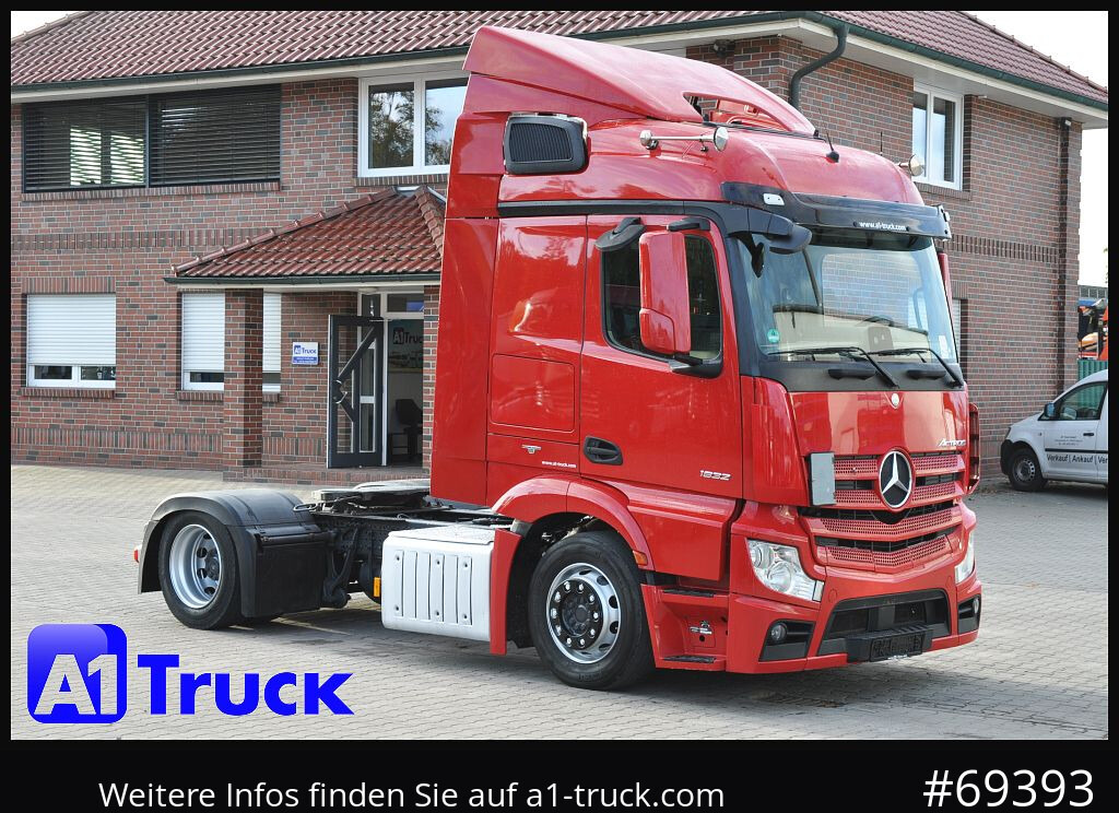 MERCEDES-BENZ Actros 1832, Lowliner, 1 Vorbesitzer - Tractor head: gambar 1 MERCEDES-BENZ Actros 1832, Lowliner, 1 Vorbesitzer - Tractor head: gambar 1