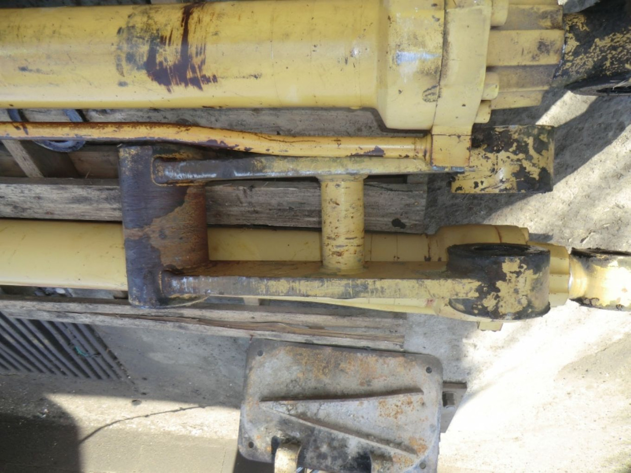 Caterpillar 317B LN BIELLA - Tubuh dan eksterior untuk Peralatan konstruksi: gambar 3 Caterpillar 317B LN BIELLA - Tubuh dan eksterior untuk Peralatan konstruksi: gambar 3