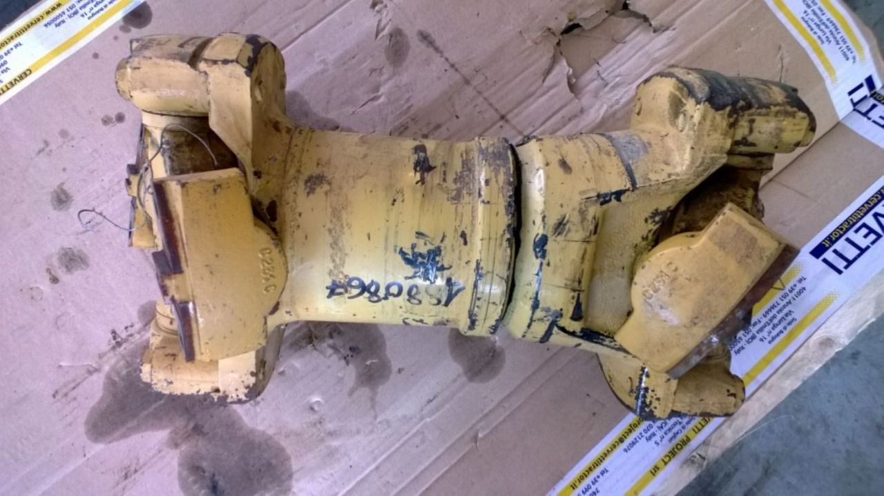 Caterpillar 735 ALBERO DI TRASMISSIONE - Poros penggerak untuk Peralatan konstruksi: gambar 1 Caterpillar 735 ALBERO DI TRASMISSIONE - Poros penggerak untuk Peralatan konstruksi: gambar 1