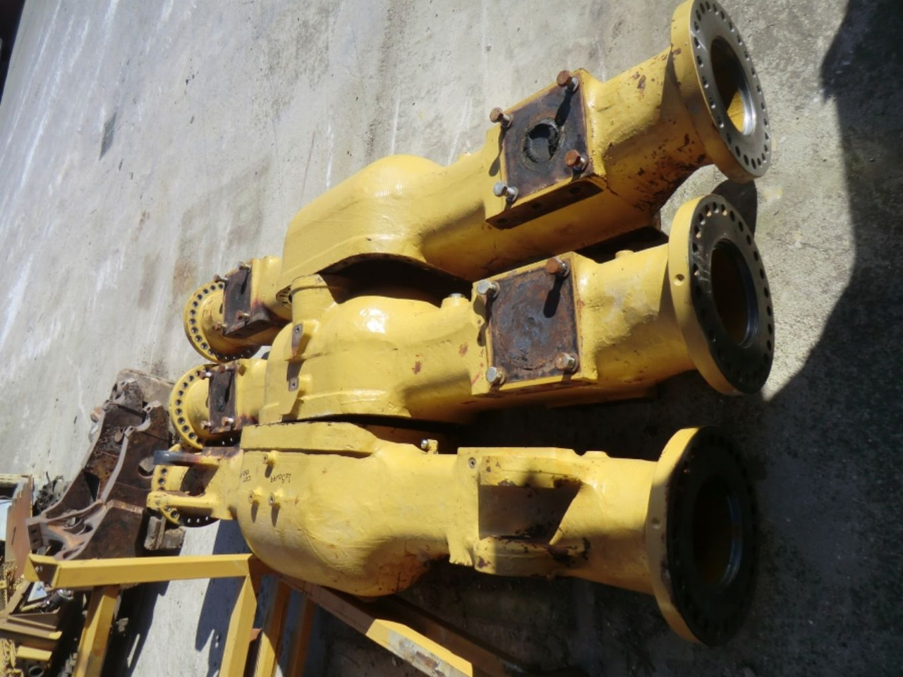 Caterpillar 735 ALLOGGIAMENTO ASSALE POSTERIORE - As roda belakang untuk Peralatan konstruksi: gambar 1 Caterpillar 735 ALLOGGIAMENTO ASSALE POSTERIORE - As roda belakang untuk Peralatan konstruksi: gambar 1