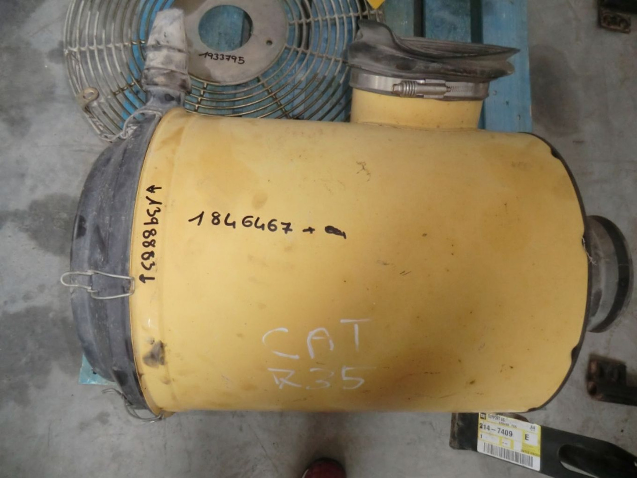 Caterpillar 735 Contenitore del filtro dell aria completo - Filter udara untuk Peralatan konstruksi: gambar 2 Caterpillar 735 Contenitore del filtro dell aria completo - Filter udara untuk Peralatan konstruksi: gambar 2