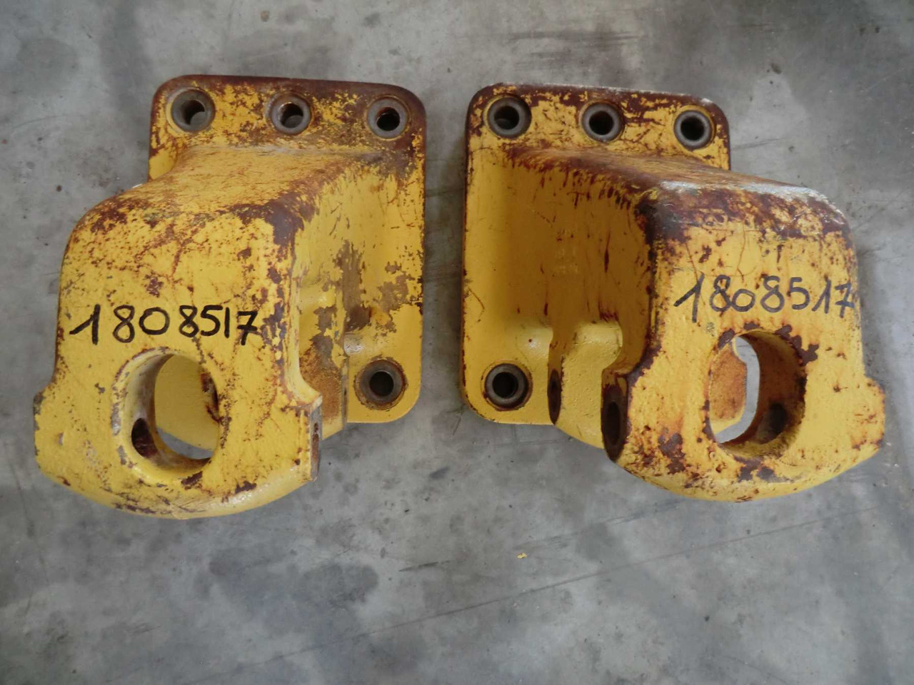 Caterpillar 735 Supporto barra equilibratrice centrale e posteriore - Tubuh dan eksterior untuk Peralatan konstruksi: gambar 1 Caterpillar 735 Supporto barra equilibratrice centrale e posteriore - Tubuh dan eksterior untuk Peralatan konstruksi: gambar 1