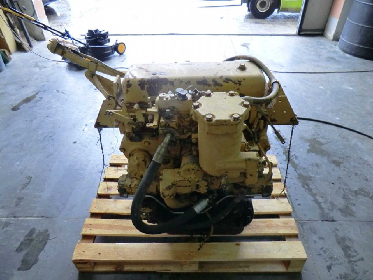 Caterpillar 953 TRASMISSIONE - Gearbox untuk Peralatan konstruksi: gambar 1 Caterpillar 953 TRASMISSIONE - Gearbox untuk Peralatan konstruksi: gambar 1