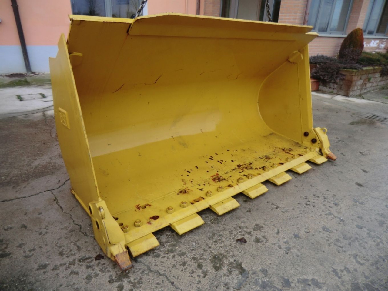Caterpillar 963D Benna come nuova, completa di segmenti. - Ember loader: gambar 1 Caterpillar 963D Benna come nuova, completa di segmenti. - Ember loader: gambar 1