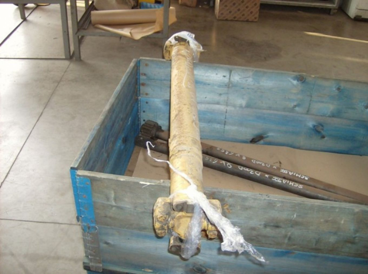 Caterpillar D300D ALBERO DI TRASMISSIONE - Poros penggerak untuk Peralatan konstruksi: gambar 2 Caterpillar D300D ALBERO DI TRASMISSIONE - Poros penggerak untuk Peralatan konstruksi: gambar 2