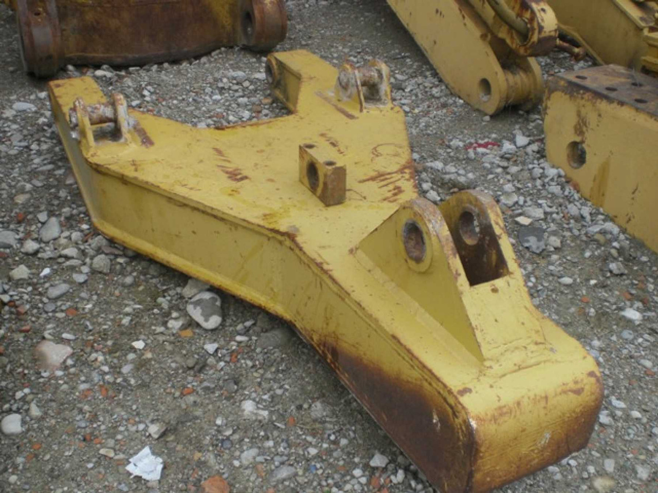 Caterpillar D5 - D6 SUPPORTO KELLY PER RIPPER - Ripper untuk Peralatan konstruksi: gambar 1 Caterpillar D5 - D6 SUPPORTO KELLY PER RIPPER - Ripper untuk Peralatan konstruksi: gambar 1