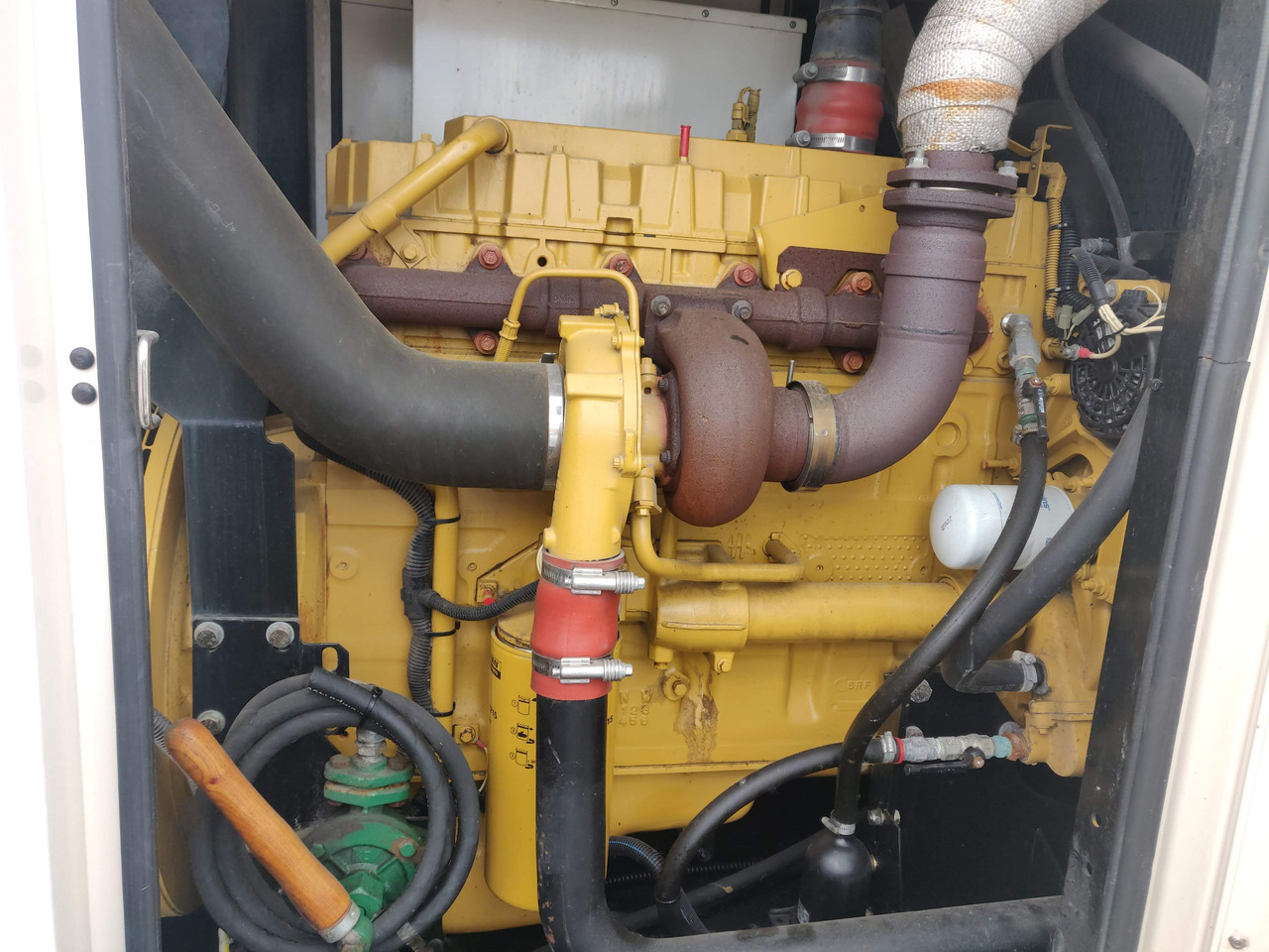 Caterpillar Olympian XQE200 - Genset: gambar 3 Caterpillar Olympian XQE200 - Genset: gambar 3