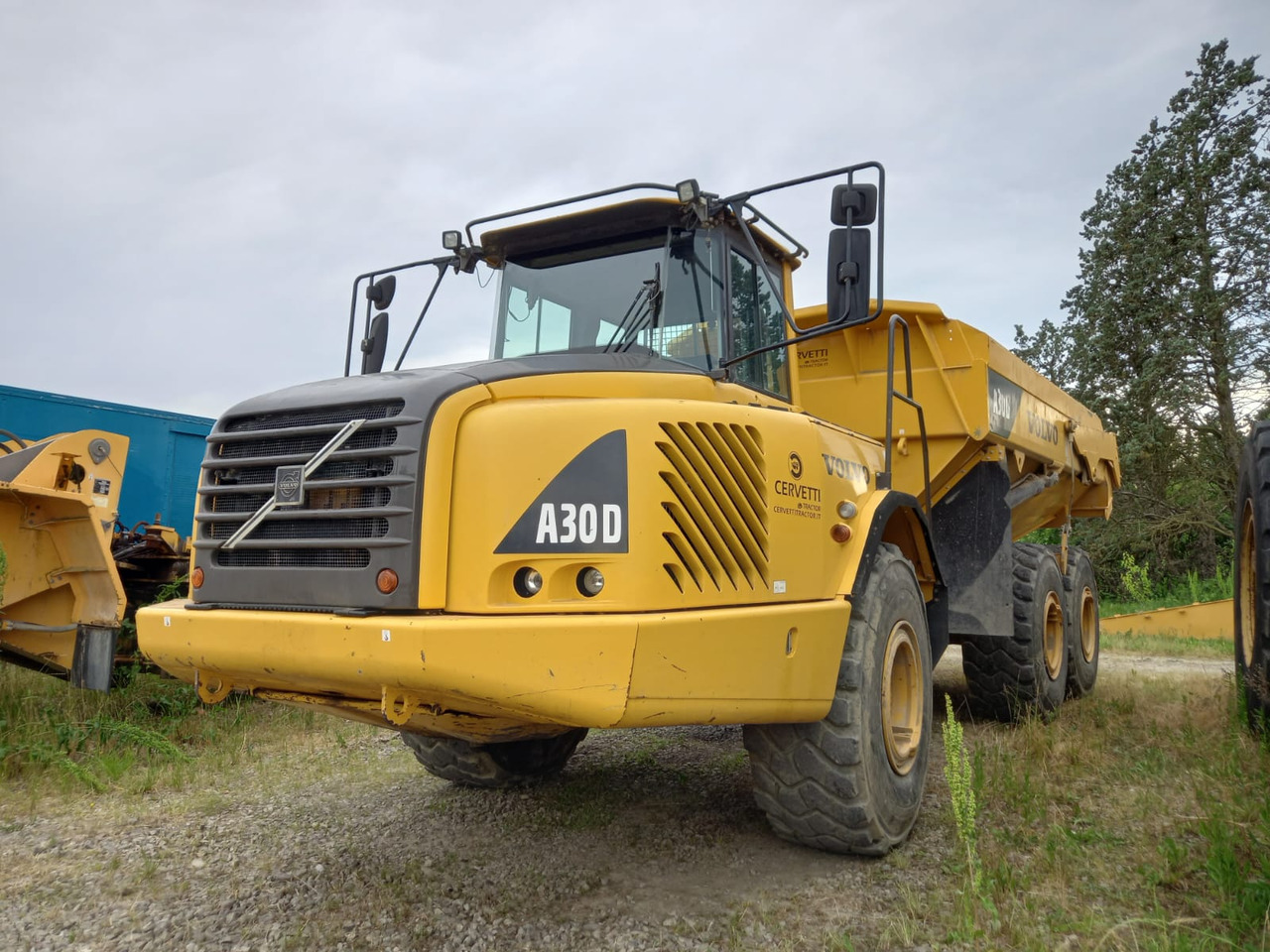 VOLVO A30D - Tempat sampah artikulasi: gambar 1 VOLVO A30D - Tempat sampah artikulasi: gambar 1