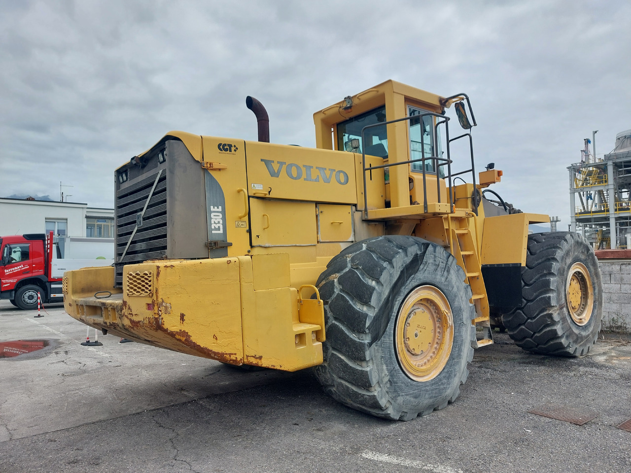 VOLVO L330E HDBH - Wheel loader: gambar 4 VOLVO L330E HDBH - Wheel loader: gambar 4