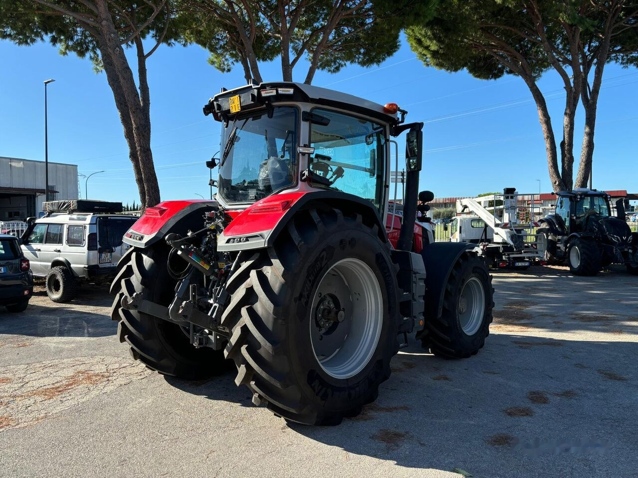 Massey Ferguson 8S.265 E-POWER - Traktor: gambar 5 Massey Ferguson 8S.265 E-POWER - Traktor: gambar 5