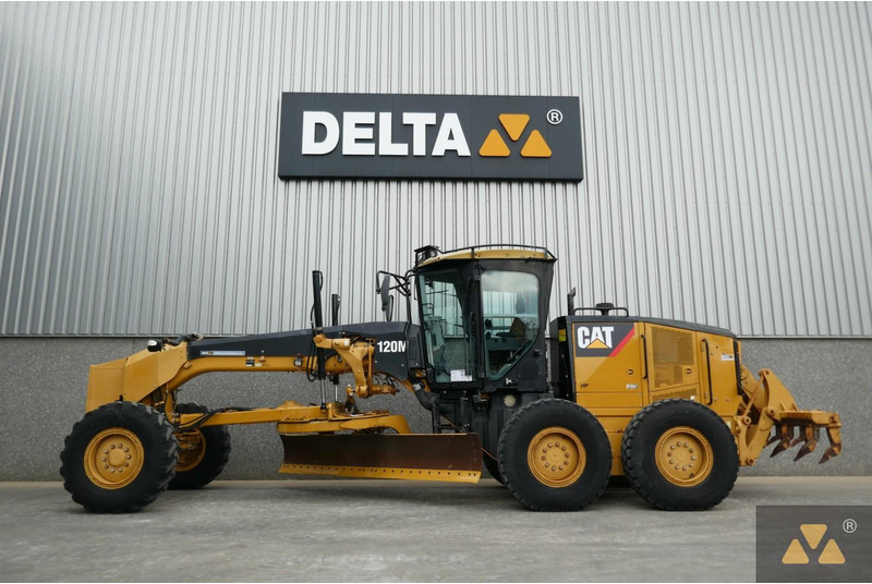 Caterpillar 120M - Grader: gambar 1 Caterpillar 120M - Grader: gambar 1