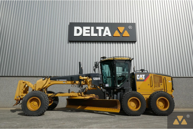 Caterpillar 120M - Grader: gambar 1 Caterpillar 120M - Grader: gambar 1