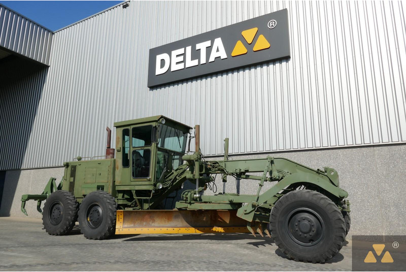 Caterpillar 130G Ex-army - Grader: gambar 3 Caterpillar 130G Ex-army - Grader: gambar 3