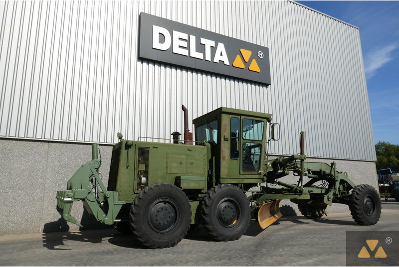 Caterpillar 130G Ex-army - Grader: gambar 5 Caterpillar 130G Ex-army - Grader: gambar 5