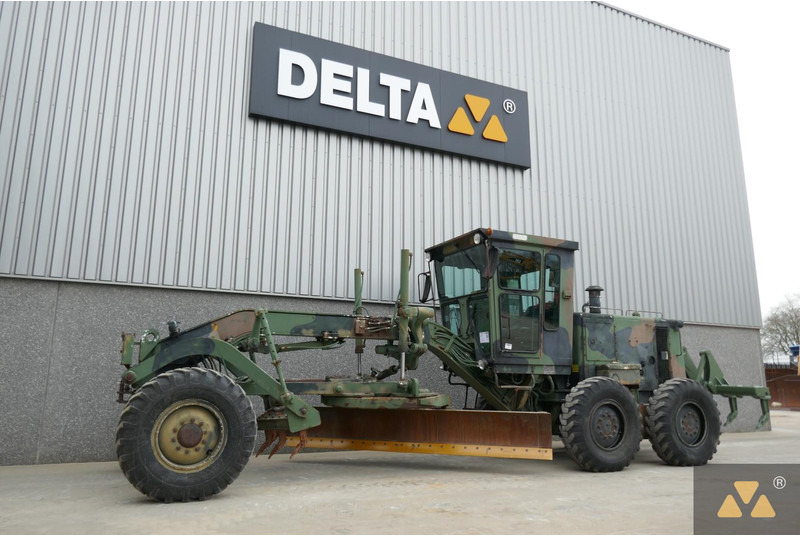 Caterpillar 130G Ex-army - Grader: gambar 4 Caterpillar 130G Ex-army - Grader: gambar 4