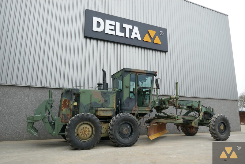 Caterpillar 130G Ex-army - Grader: gambar 5 Caterpillar 130G Ex-army - Grader: gambar 5