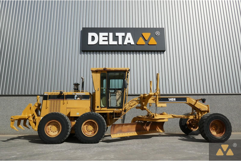 Caterpillar 140H - Grader: gambar 2 Caterpillar 140H - Grader: gambar 2