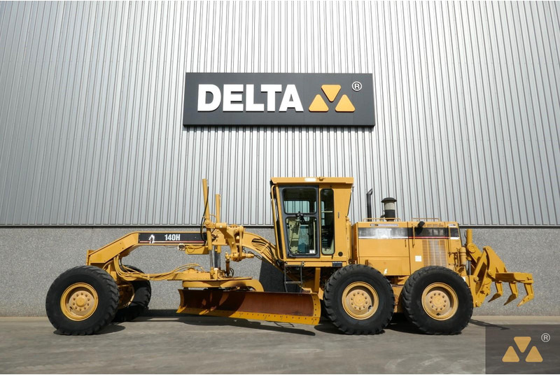 Caterpillar 140H - Grader: gambar 1 Caterpillar 140H - Grader: gambar 1