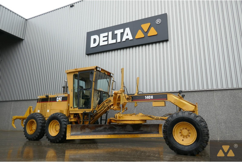 Caterpillar 140H Ex-army - Grader: gambar 3 Caterpillar 140H Ex-army - Grader: gambar 3