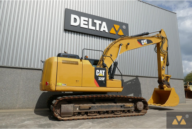 Caterpillar 320FL - Ekskavator perayap: gambar 5 Caterpillar 320FL - Ekskavator perayap: gambar 5