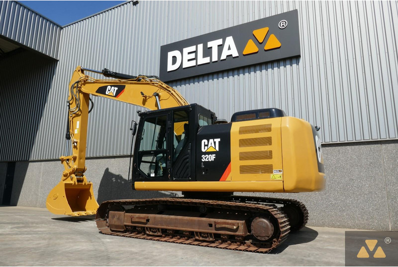 Caterpillar 320FL - Ekskavator perayap: gambar 4 Caterpillar 320FL - Ekskavator perayap: gambar 4