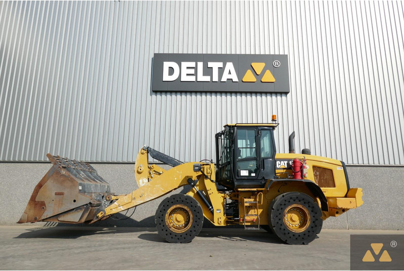 Caterpillar 938M - Wheel loader: gambar 1 Caterpillar 938M - Wheel loader: gambar 1