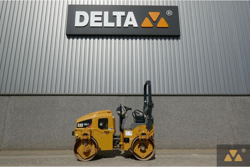 Caterpillar CB2.7 - Roller: gambar 1 Caterpillar CB2.7 - Roller: gambar 1