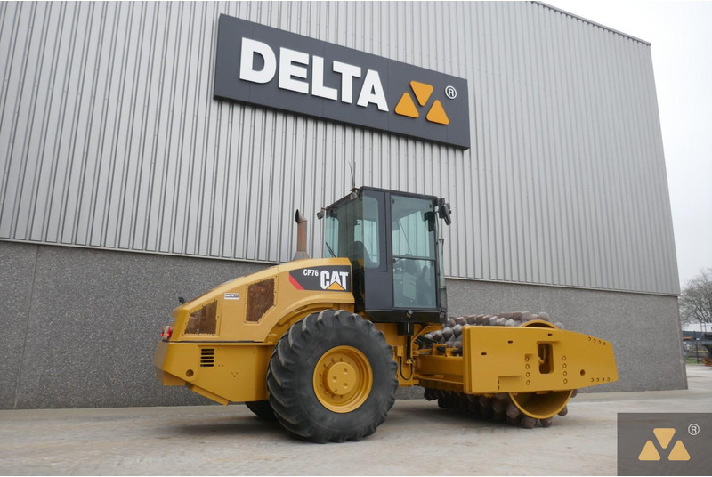 Caterpillar CP76 - Roller: gambar 5 Caterpillar CP76 - Roller: gambar 5